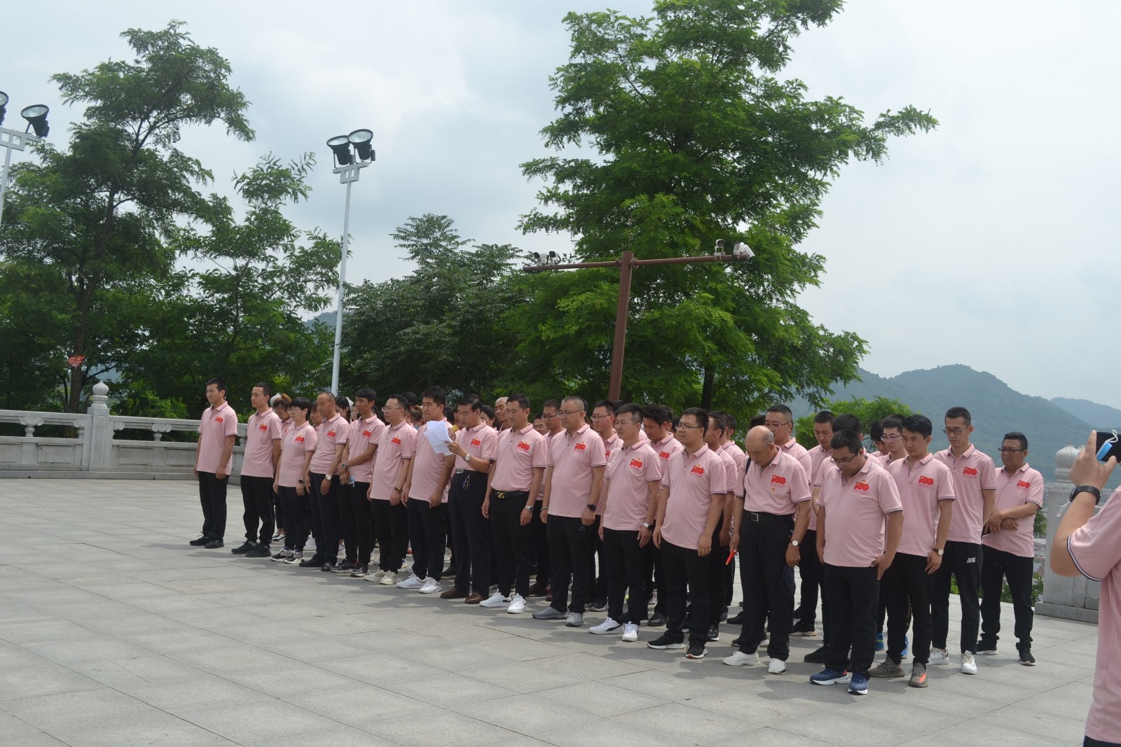 学习百年党史  唱响时代乐章  追忆先辈精神  传承红色基因